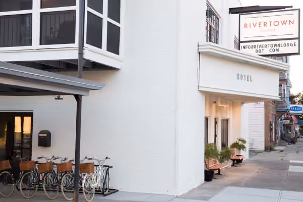 Rivertown Lodge