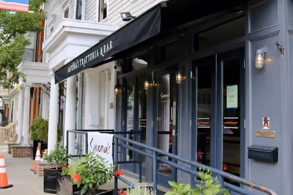 Savona’s Trattoria & Bar